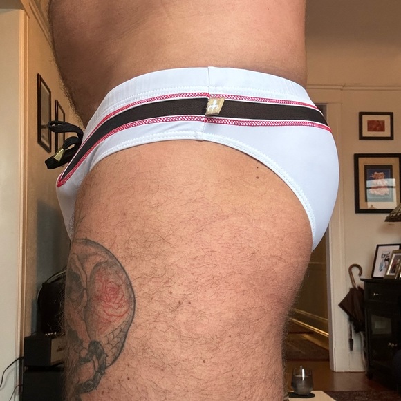 Marcuse Falcon Swimsuit - Picture 3 of 9